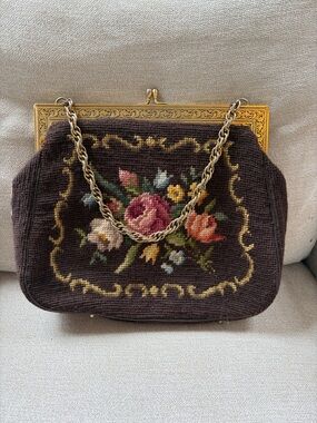 Vintage Floral Tapestry Chain-Handle Handbag in Brown